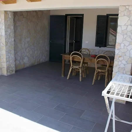 With One Bedroom In Vieste, With Furnished Garden - 700 M Fr