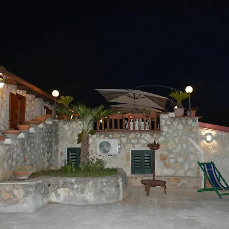 With One Bedroom In Vieste, With Furnished Garden - 700 M Fr * Vieste