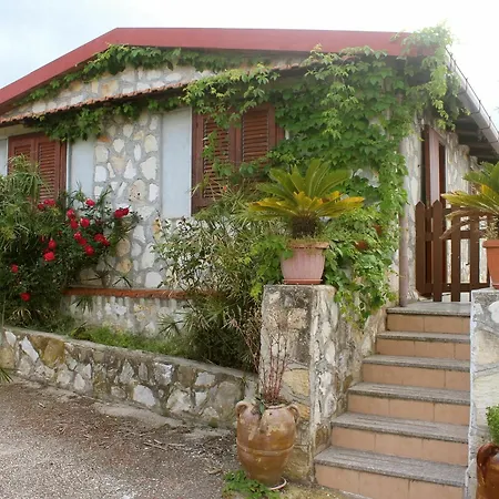 Apartment With One Bedroom In Vieste, With Furnished Garden - 700 M Fr Vieste